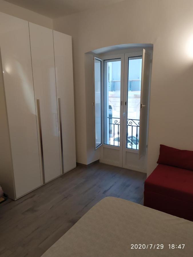 Casa Vacanze Dany Таранто Екстериор снимка